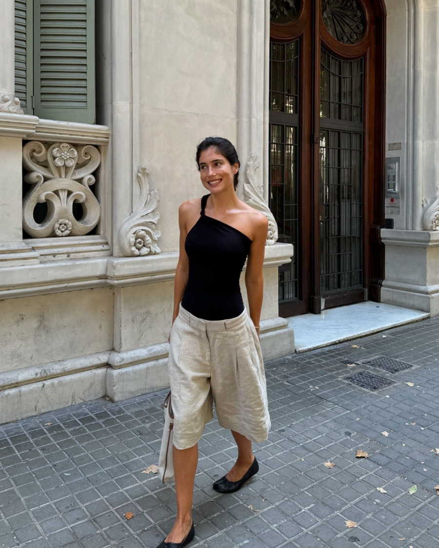 Photo-by-Belen-Hostalet-on-July-07-2024.-May-be-an-image-of-1-person-and-sarong..jpg