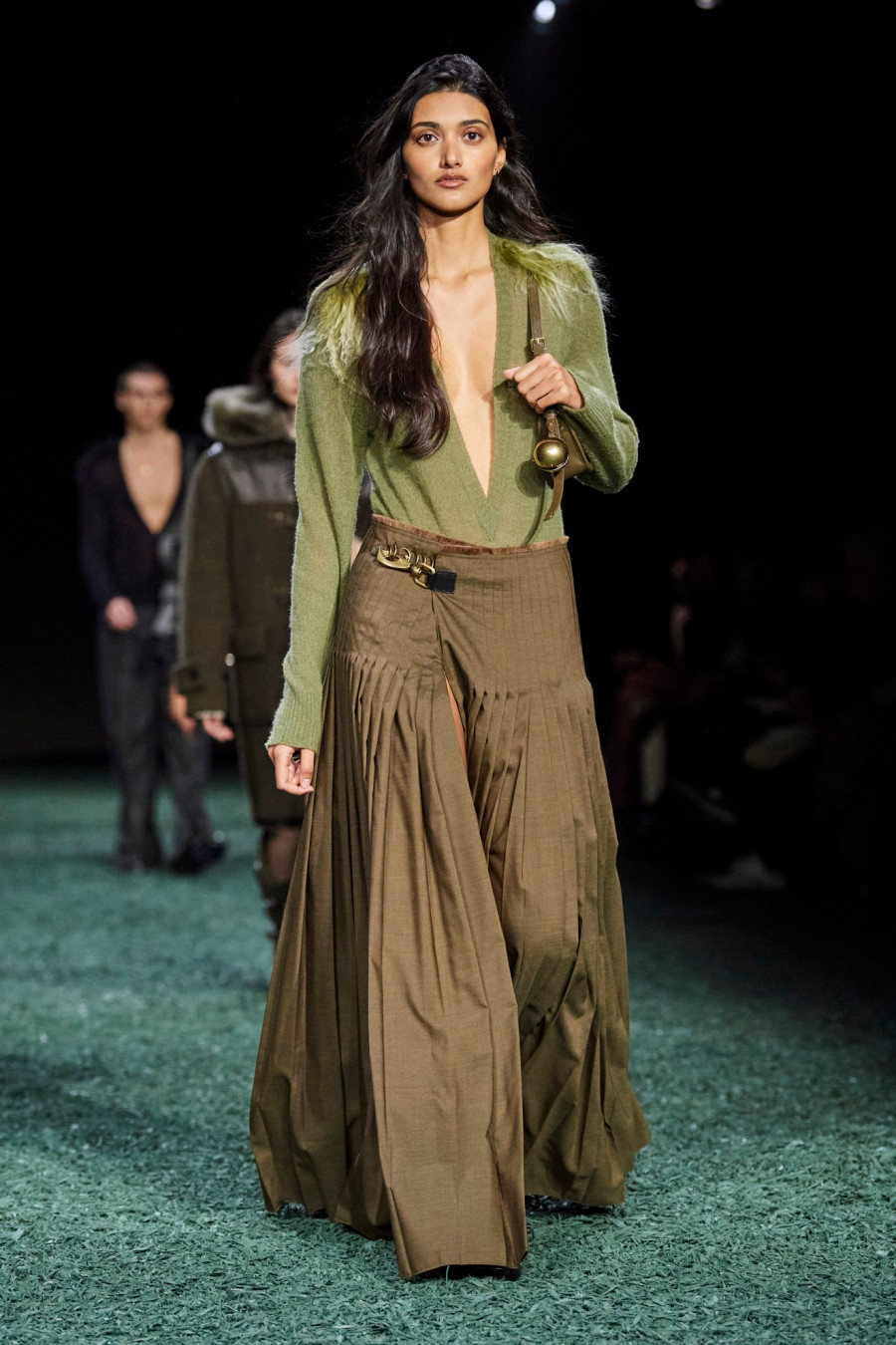 Burberry-F24-003.jpg