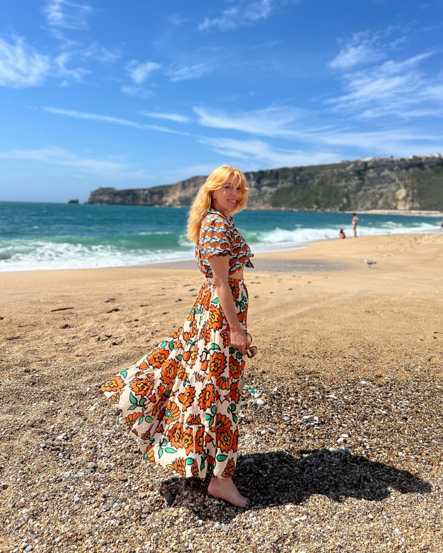Photo-by-Smaragda-Karydi-on-June-24-2024.-May-be-an-image-of-3-people-sarong-sundress-ocean-and-coast..jpg