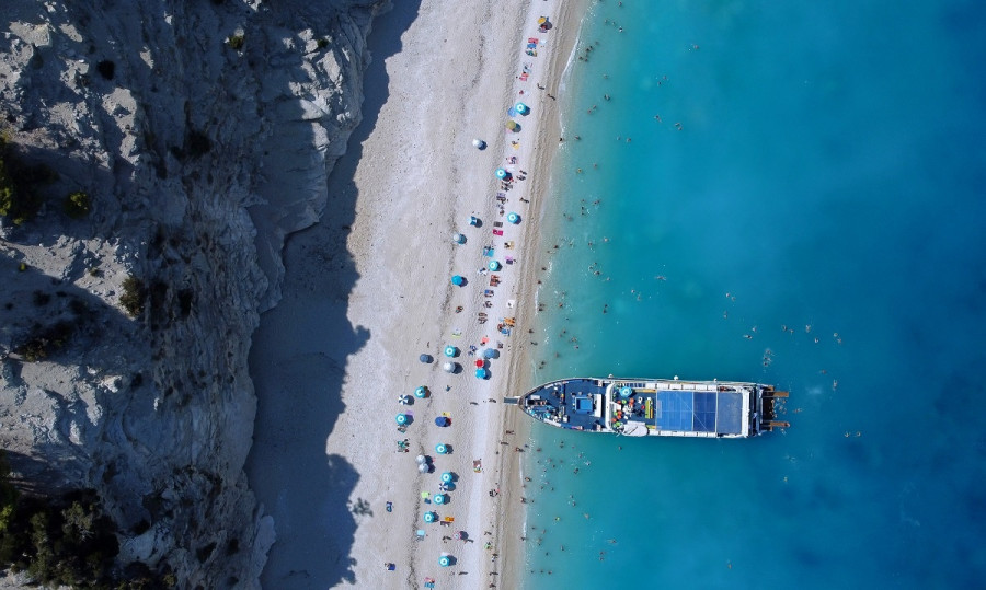 ÖÙÔÏÃÑÁÖÉÊÏ ÏÄÏÉÐÏÑÉÊÏ ÓÔÏ ÍÇÓÉ ÔÇÓ ËÅÕÊÁÄÁÓ <br><br> ÐÁÑÁËÉÁ ÁÃÉÏÕ ÍÉÊÇÔÁ