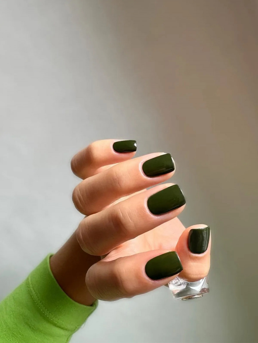 fall-nail-colors-281964-1690392388183-main-1280-80.jpg.jpg