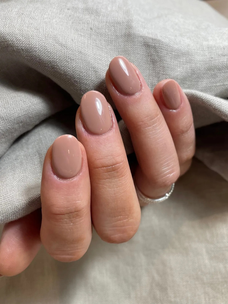 fall-nail-colors-281964-1690392398833-main-1280-80.jpg.jpg