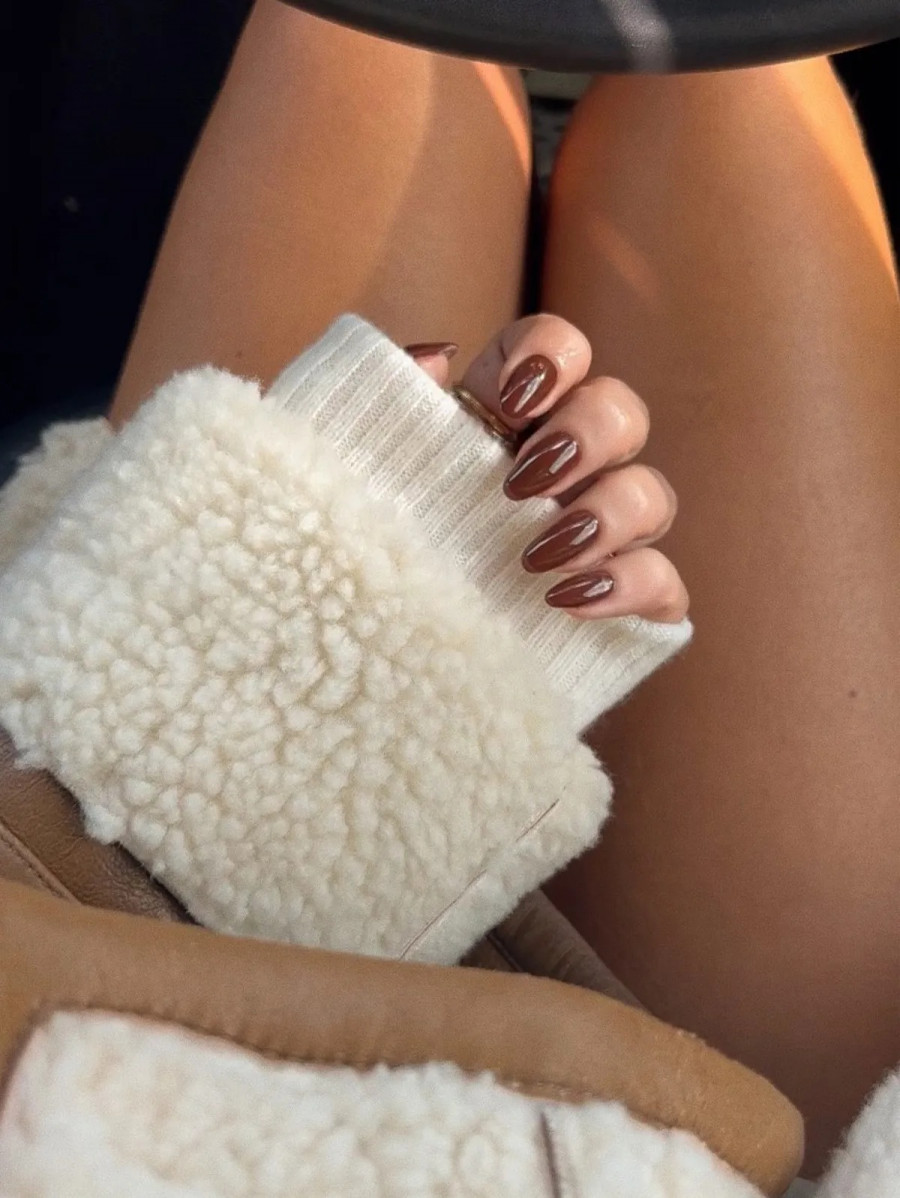 fall-nail-colors-281964-1690489073017-main-1280-80.jpg.jpg
