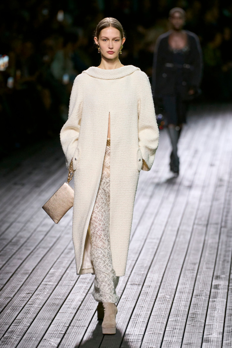 Chanel-F24-060.jpg