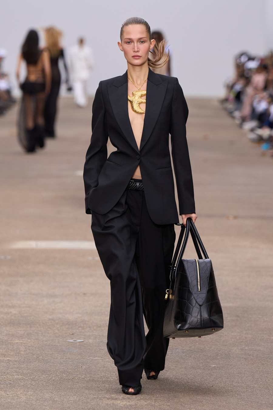 Stella-Mccartney-S25-049.jpg