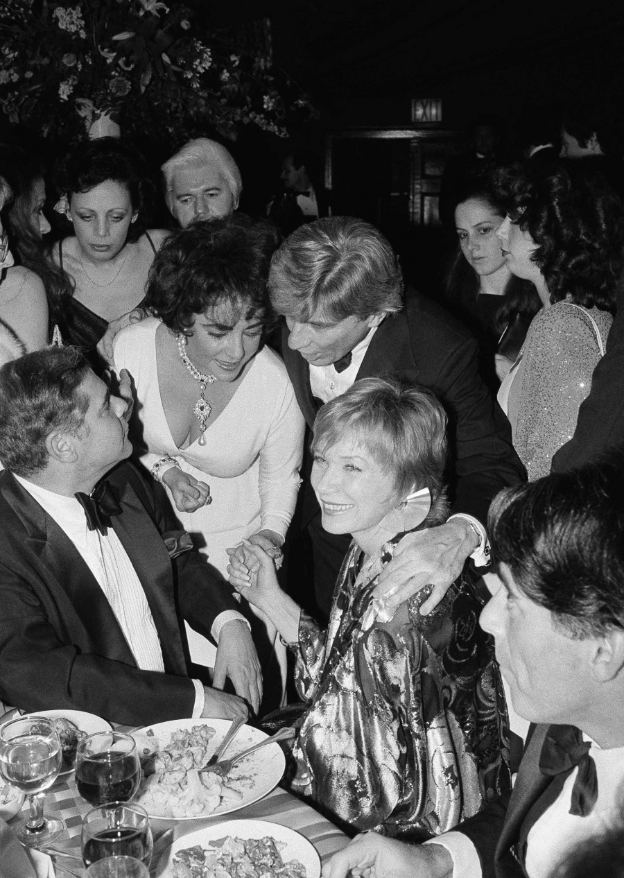 Elizabeth Taylor with Shirley MacLaine