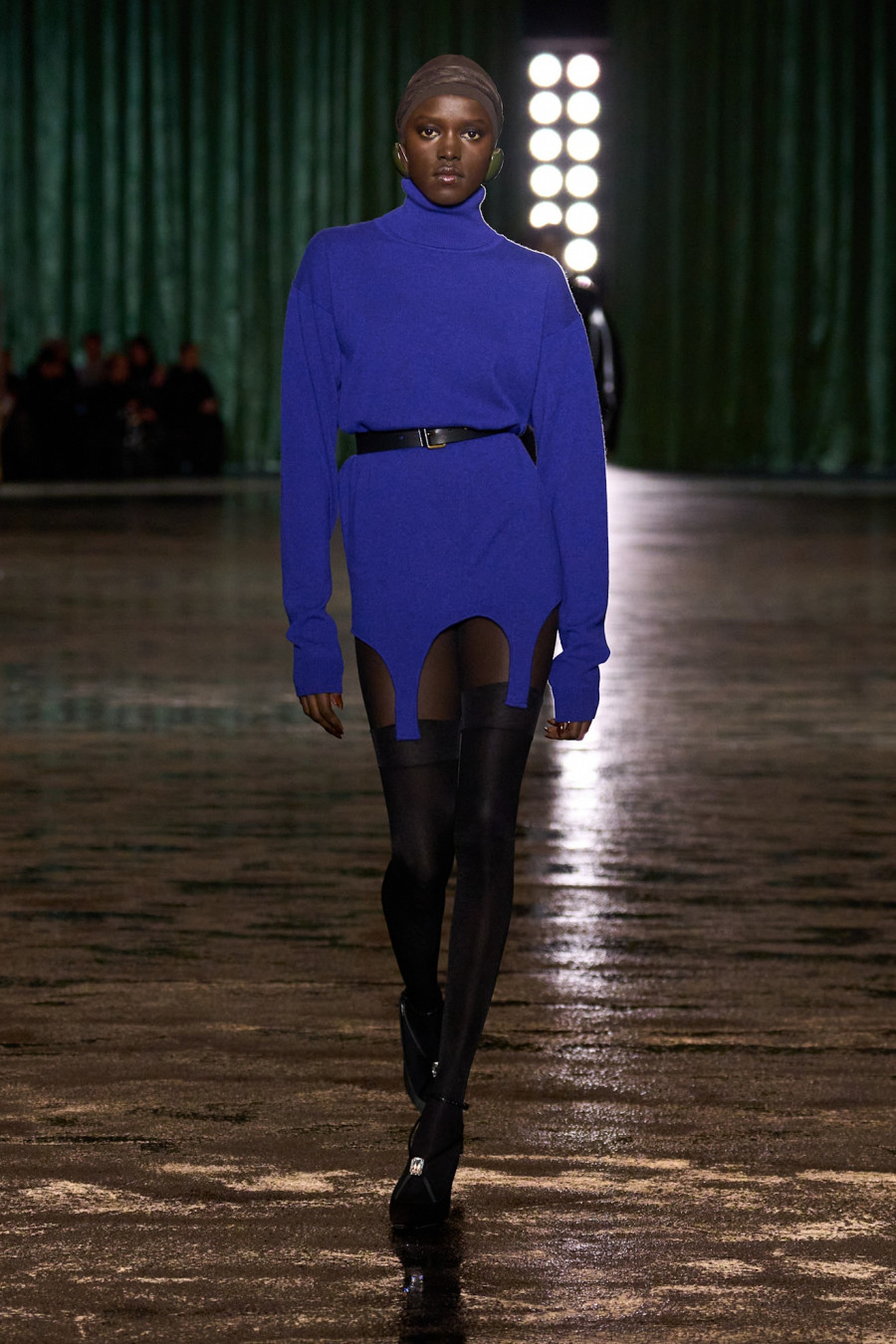 Saint-Laurent-F24-013.jpg
