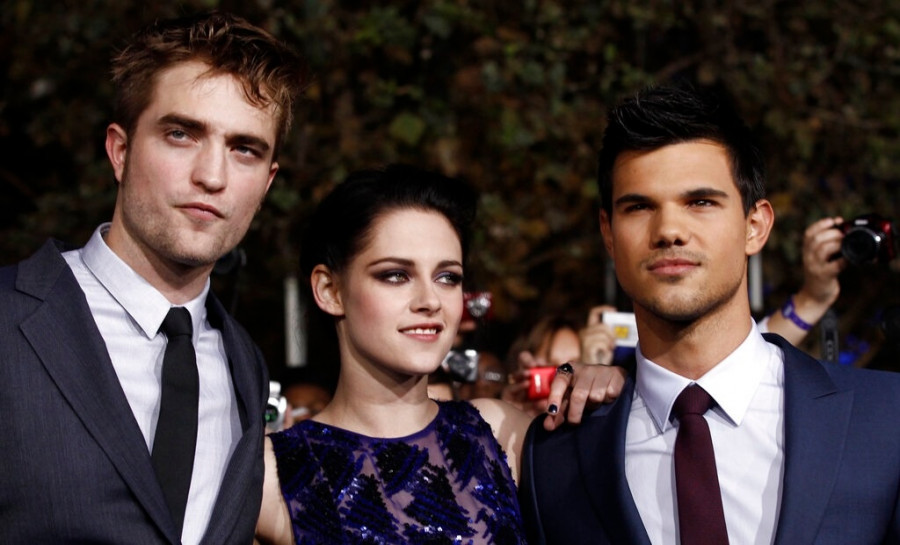 Premiere - Twilight Breaking Dawn Part 1