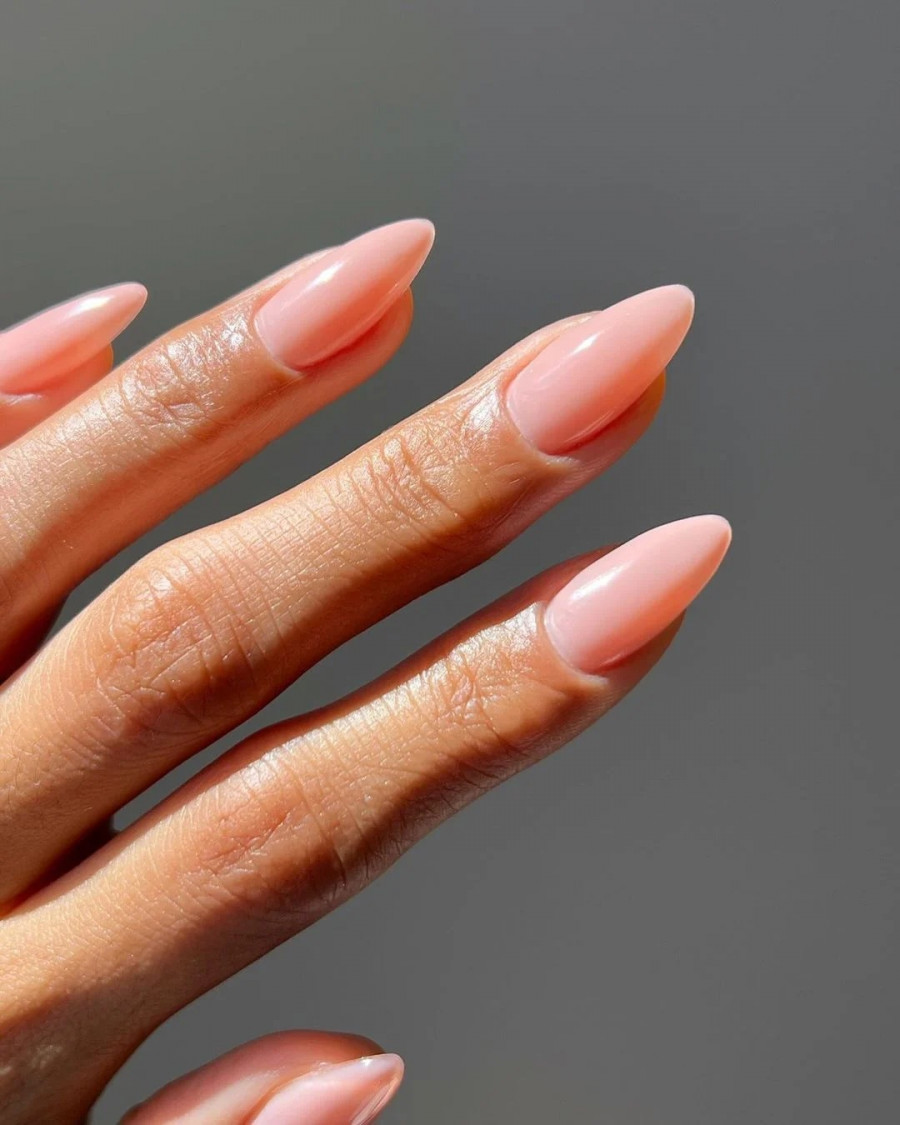 peach-nails.jpg