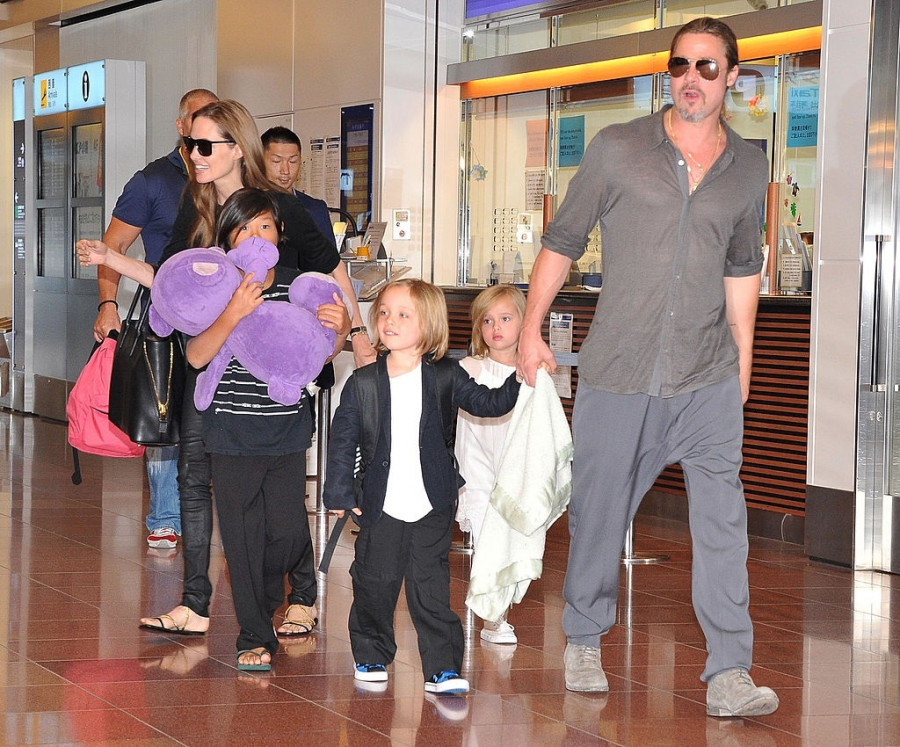 Angelina Jolie And Brad Pitt Arrive In Tokyo