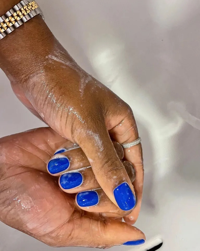 blue-mani-@paintedbyjools.jpg