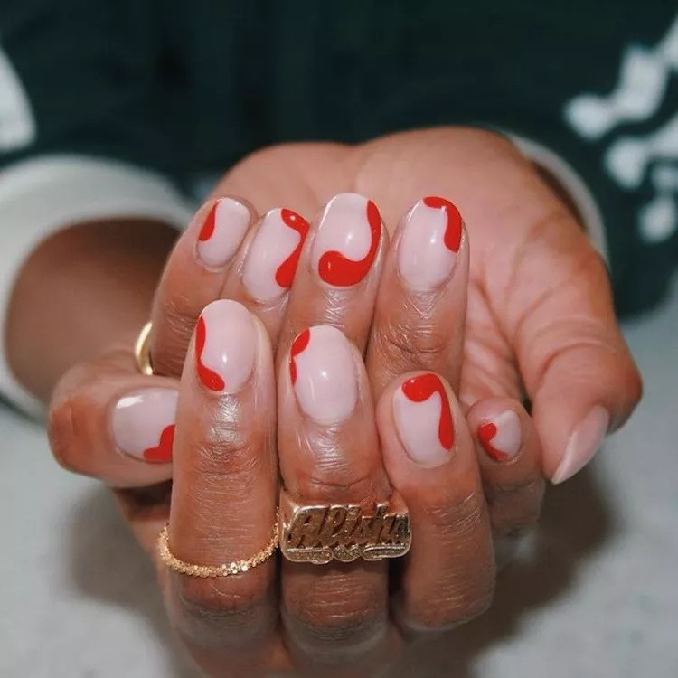 red-nails3.jpg