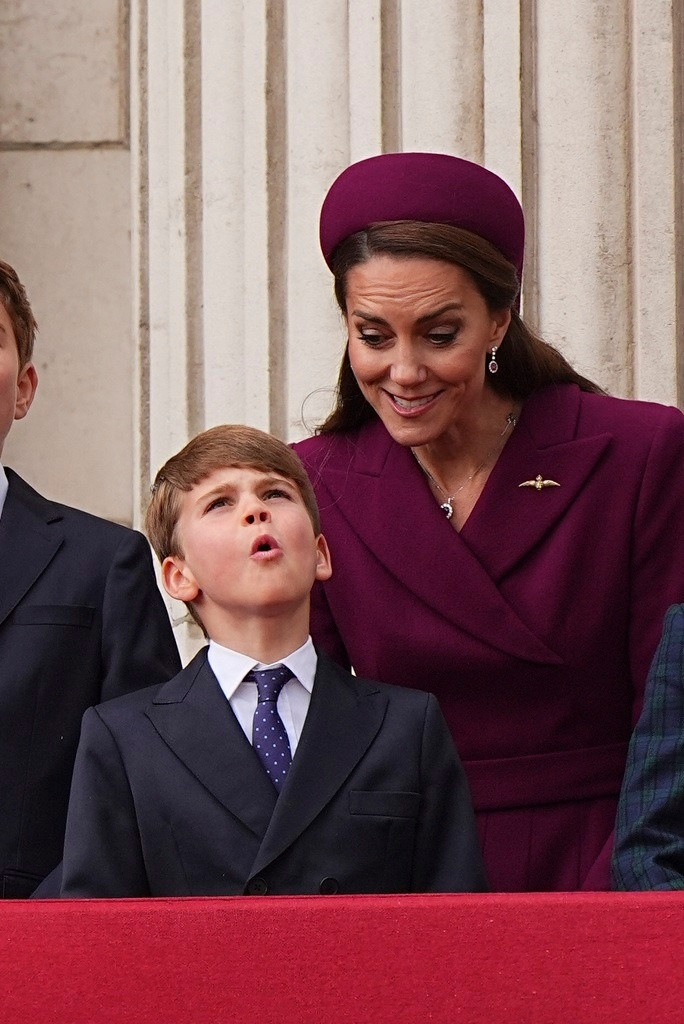 Britain Royals VE Day Parade