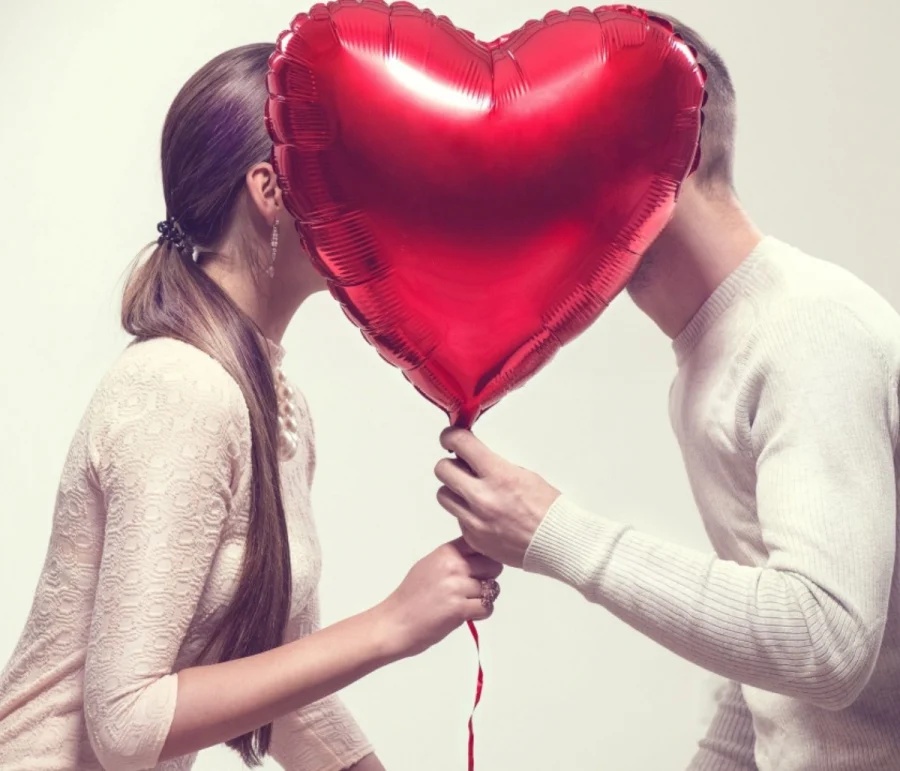 02701d4d-LOVE-BALLOON.jpg