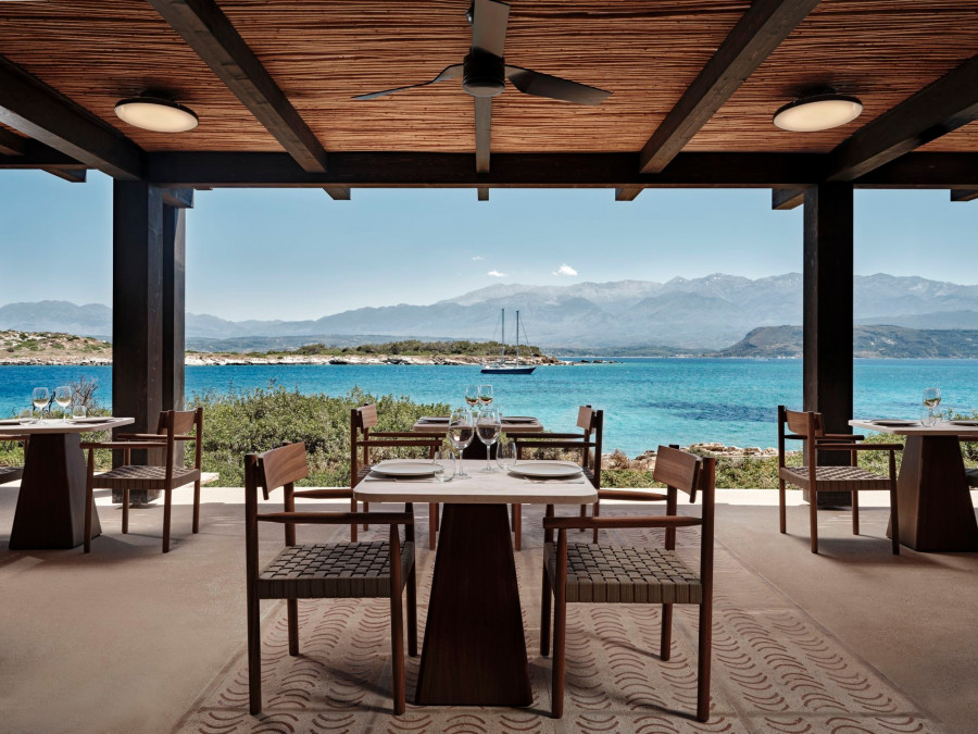 JW-Marriott-Crete-Resort-and-Spa-ONALOS-Seafood-Restaurant.jpg