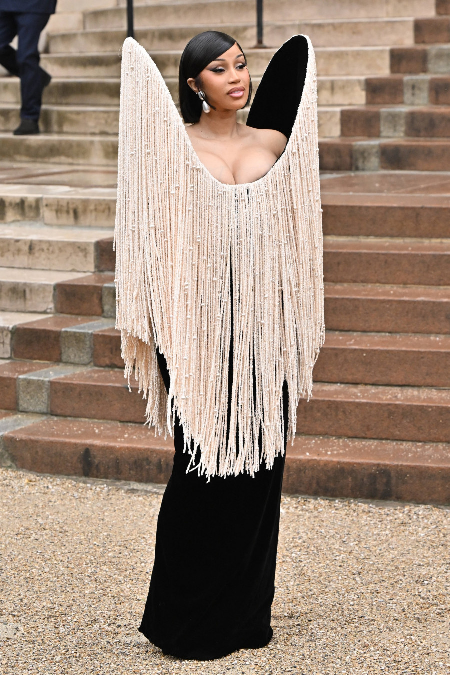 Schiaparelli: Outside Arrivals - Paris Fashion Week - Haute Couture Fall/Winter 2025/2026