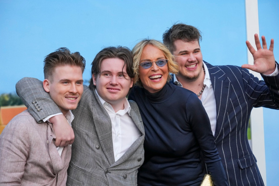 Roan Bronstein Stone,Quinn Kelly Stone,Sharon Stone,Laird Vonne Stone