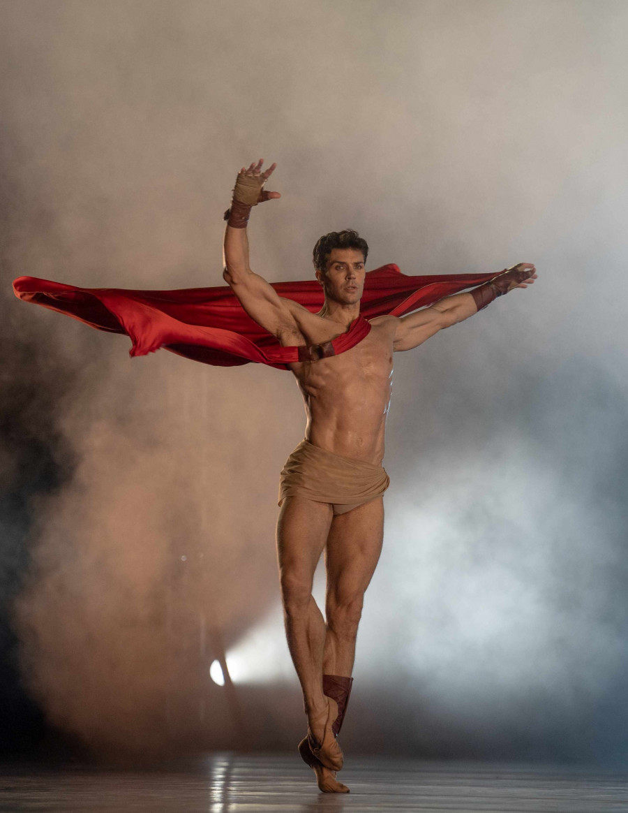 1-roberto-bolle.jpg