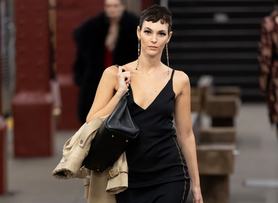 CHANEL 2025/26 MΓ©tiers d'art Fashion Show