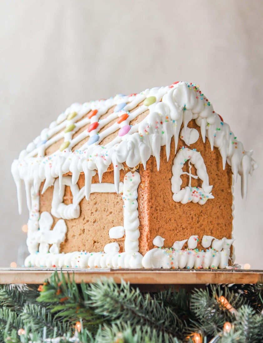 xmas2020gingerbread-house-840x1097-1.jpg