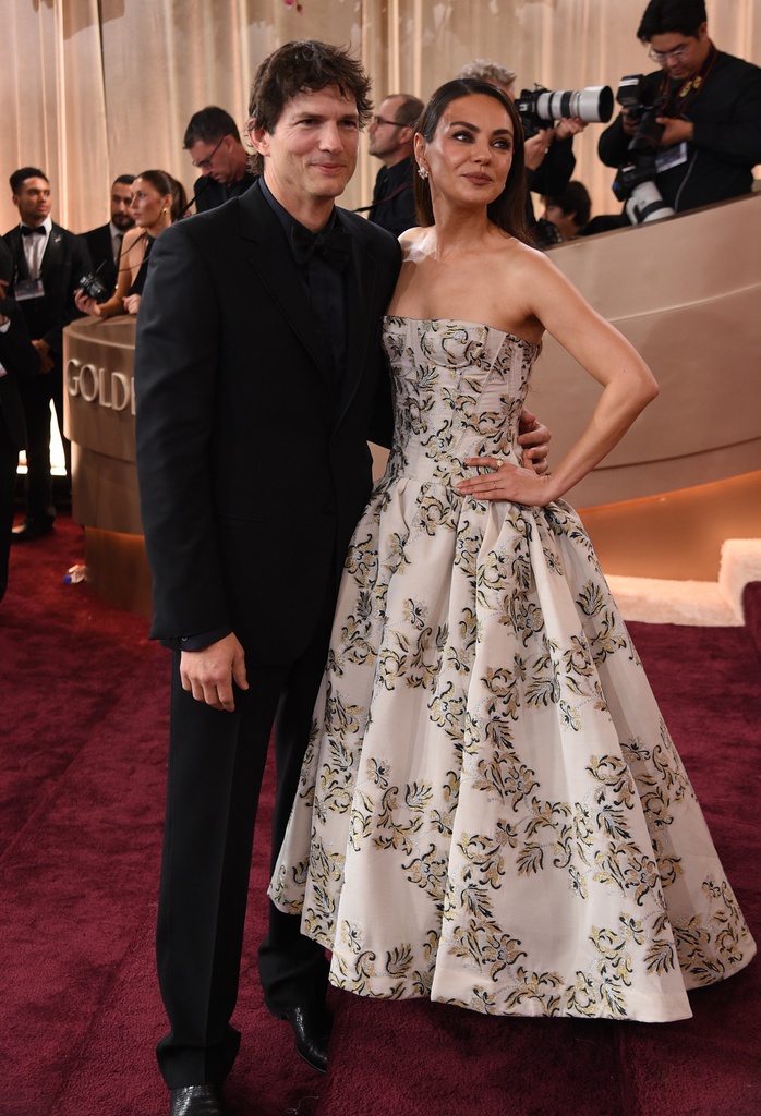 Ashton Kutcher,Mila Kunis