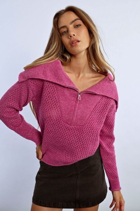 sweater-with-wide-trucker-collar-450x675.jpg