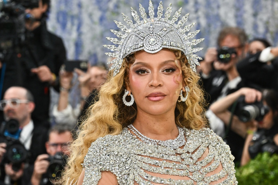 Beyoncι