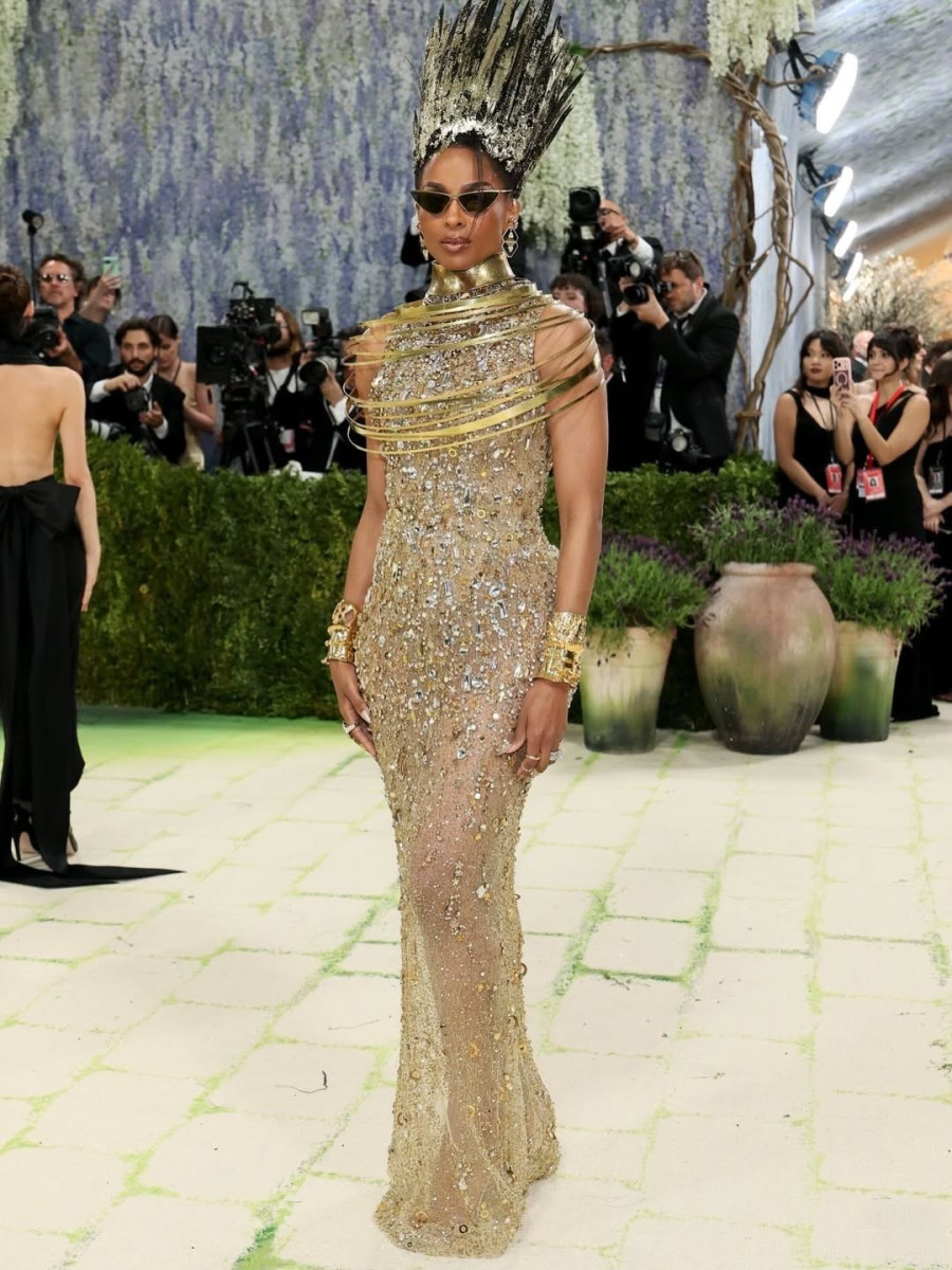 celia-kritharioti-haute-couturemet-gala-2026otan-h-texnh-toy-metalloy-synanthse-th-8hlykothta-dia-xeiros-celia-kritharioti.jpg
