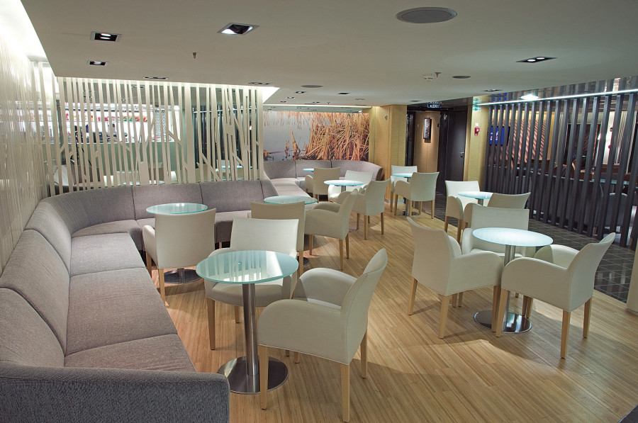 lounge.jpg