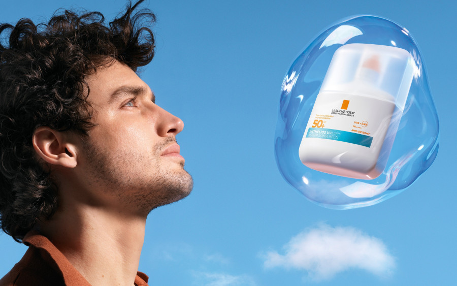 larocheposayantheliosuvairmodel3withpackinbublekvrgb.jpg