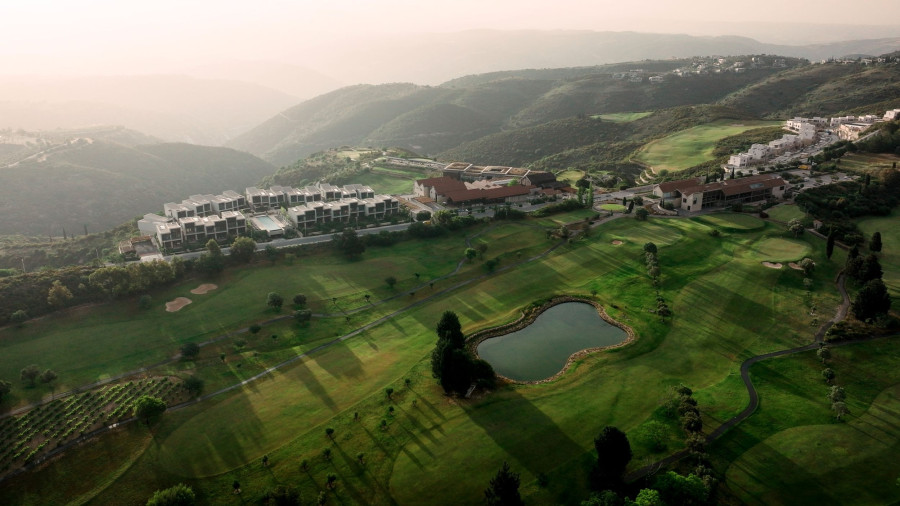 minthis-film-resort-version00010903still042-enhanced-sr.jpg