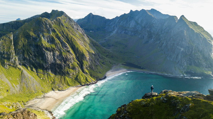 kvalvika-beach.jpg