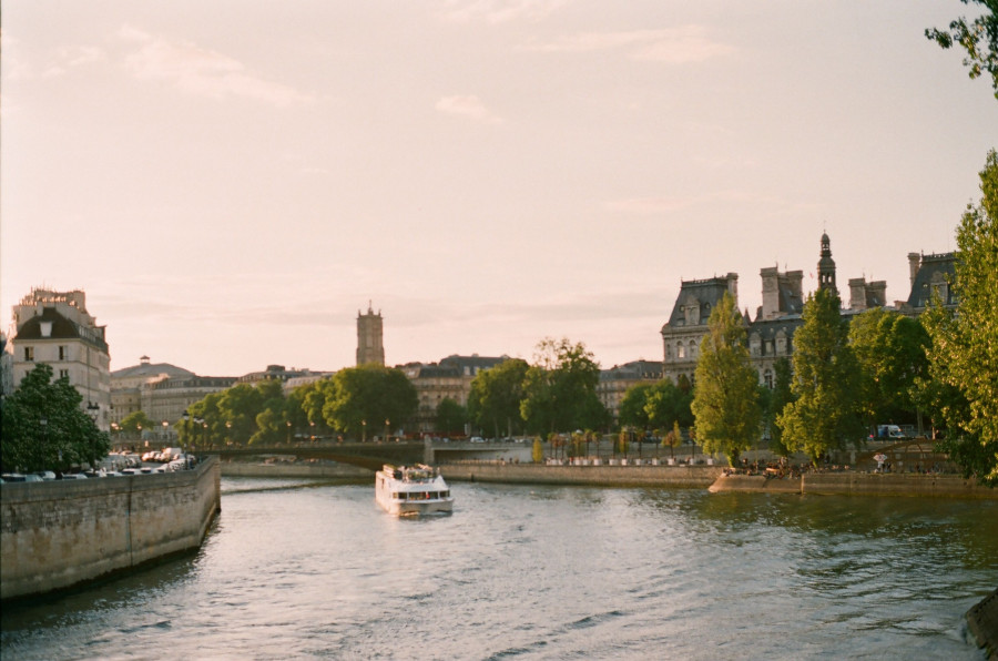 paris.jpg
