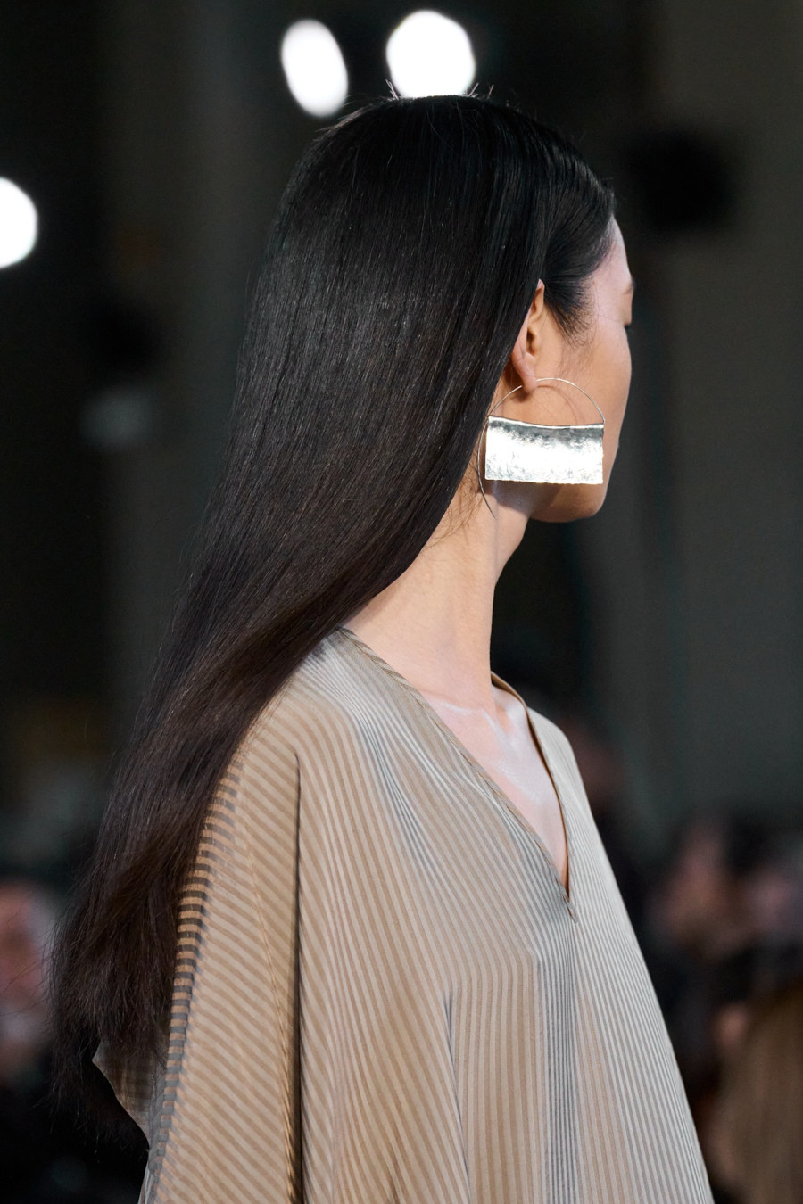 straighthair.jpg