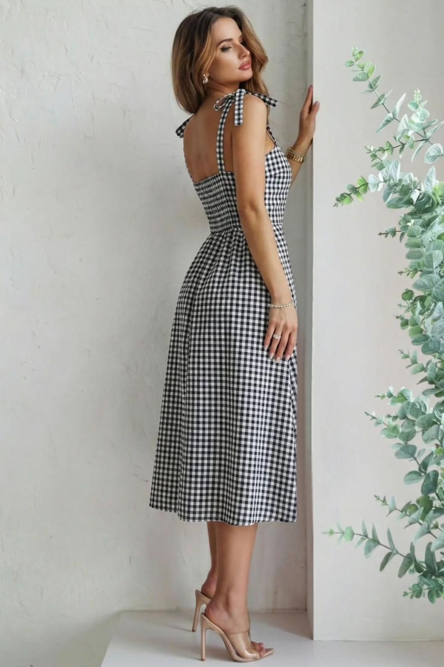 antithesis-clothing-forema-midi-karo-me-detes-tirantes-prosfora-dr438-mavro-2.jpg