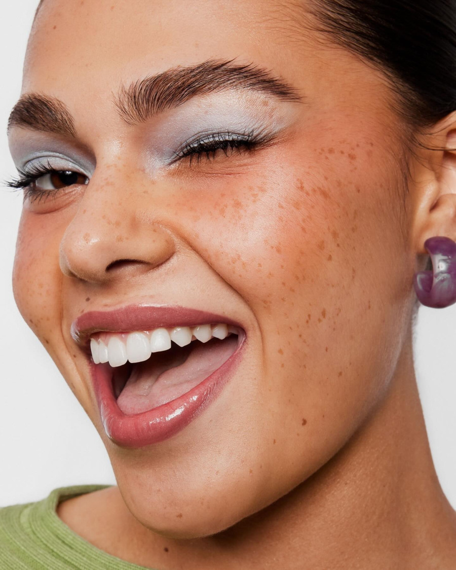 frostymakeup.jpg