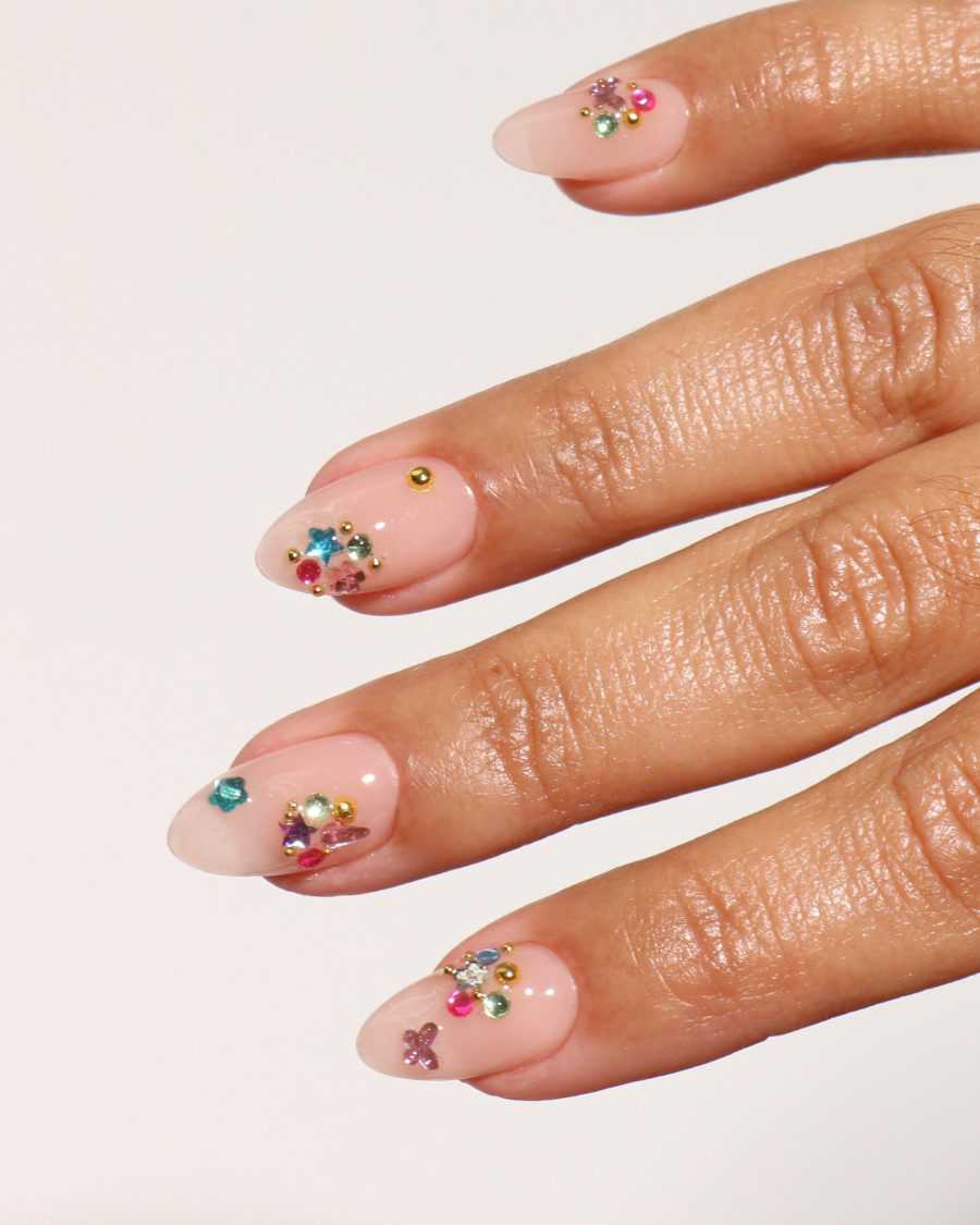 bedazzlednails.jpg