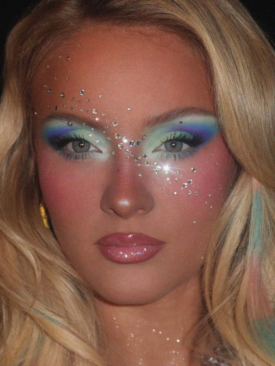strassmakeup.jpg