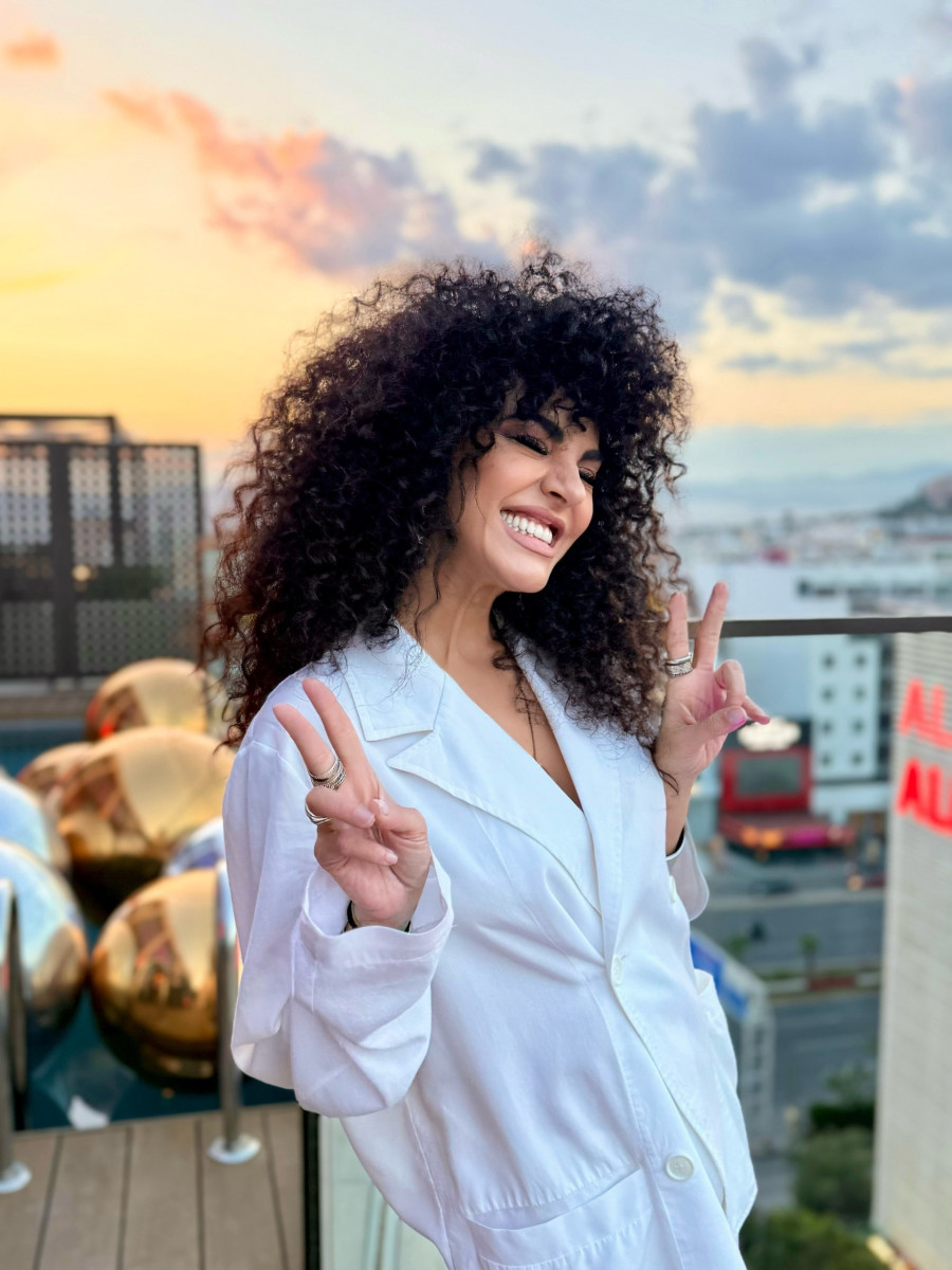 mariasolomouofficial177954627639034392081255636029424059644.jpg