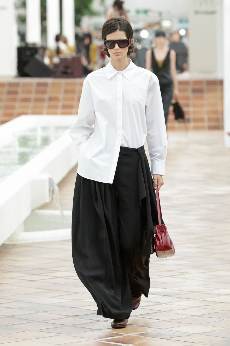 dominguez-s27-103.jpg