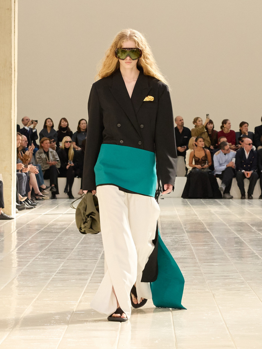 balenciaga-po-s27-015.jpg