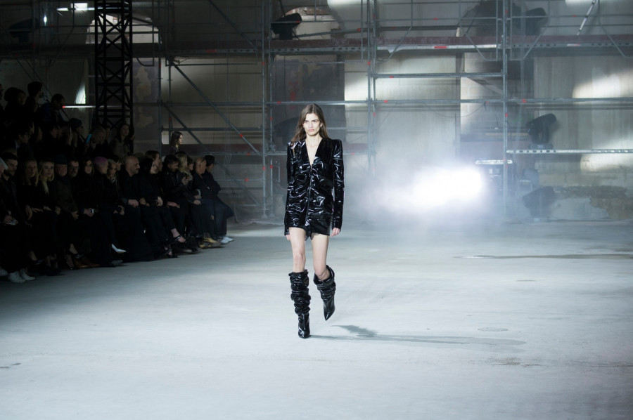 saint-laurent-f17-007b.jpg