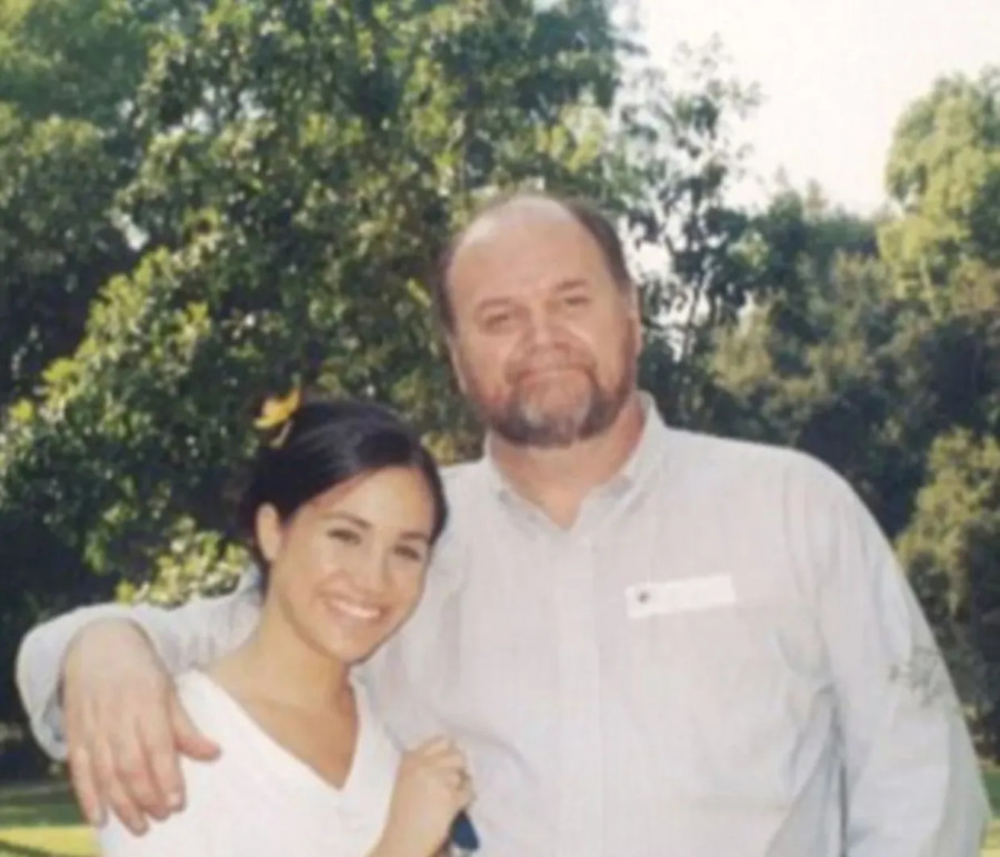 thomas-markle-sr-with-his-daughternbspmeghan-markl.jpeg