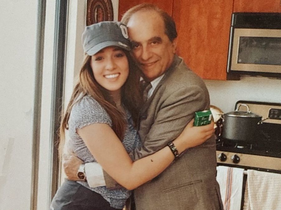 «Ο πεθερός μου ήταν δεύτερος πατέρας για μένα», λέει η Καλομοίρα: Το αντίο με 23 σπάνιες φωτογραφίες