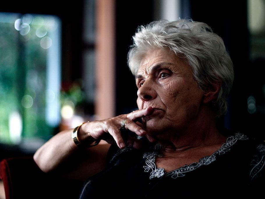 Η Κική Δημουλά ήξερε πως «η ευτυχία δεν βγάζει ποίηση» και η φθορά ήταν μέρος της ζωής της