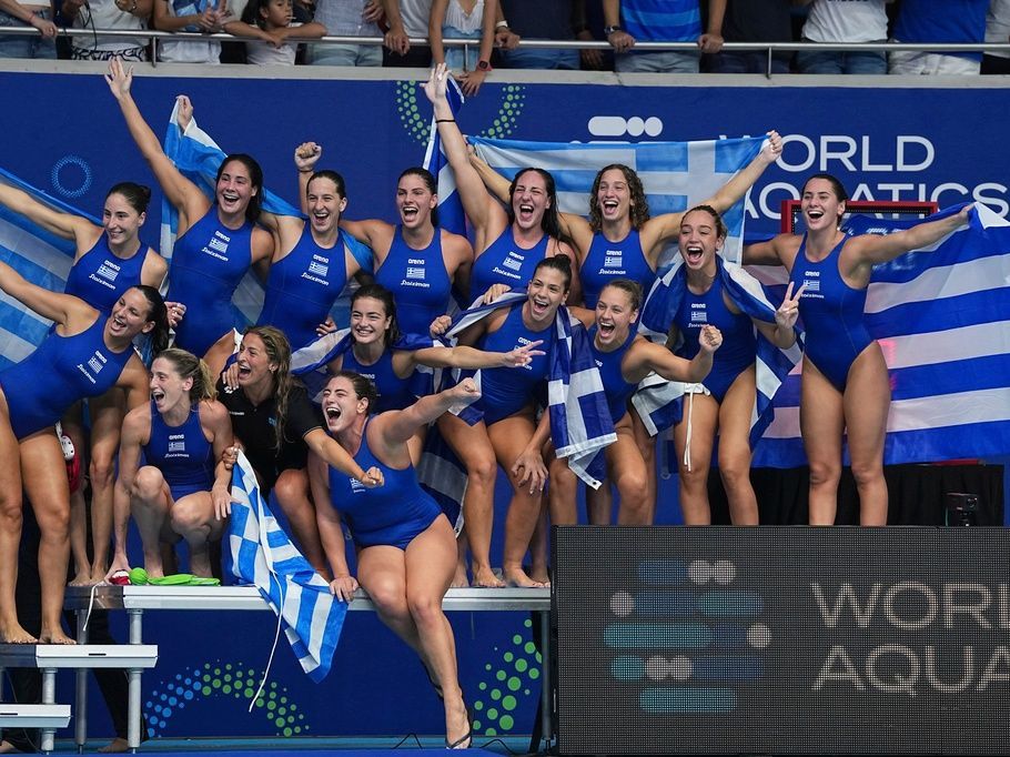 «Βασίλισσες» του πόλο: Η εθνική γυναικών πρωταθλήτρια του κόσμου - Ποιος να τους πει τι;