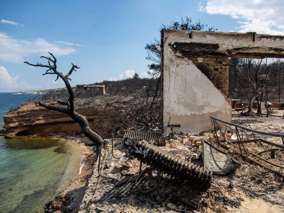 7 χρόνια από την τραγωδία στο Μάτι: Όταν η Έλενα Παυλίδου επέλεξε τη στροφή που της έσωσε τη ζωή