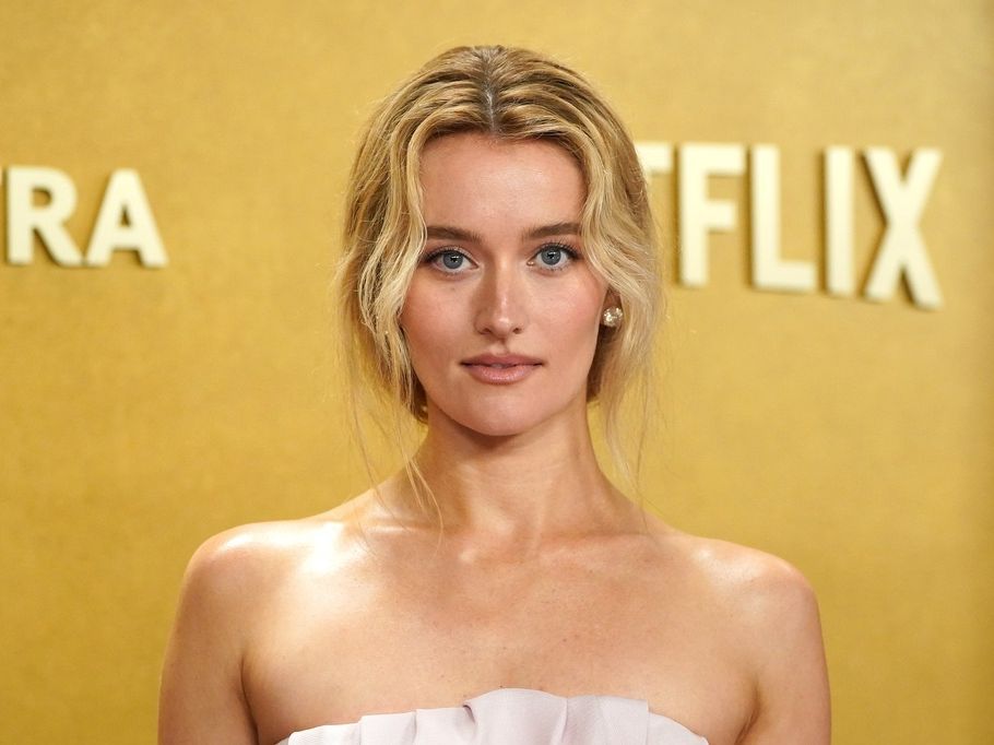 Blurred Lips: Η beauty τάση του TikTok κυριάρχησε στα SAG Actor Awards 2026