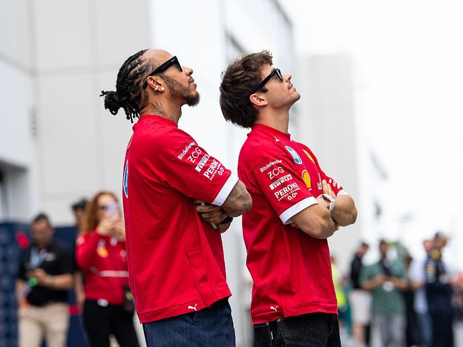 10 από τους πιο σέξι οδηγούς της Formula 1 που θα σε κάνουν να αγαπήσεις την ταχύτητα