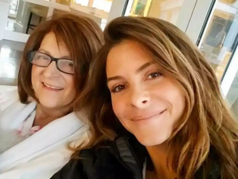 Η Μαρία Μενούνος εξηγεί πώς η διάγνωση όγκου της μητέρας της έσωσε και τη δική της ζωή